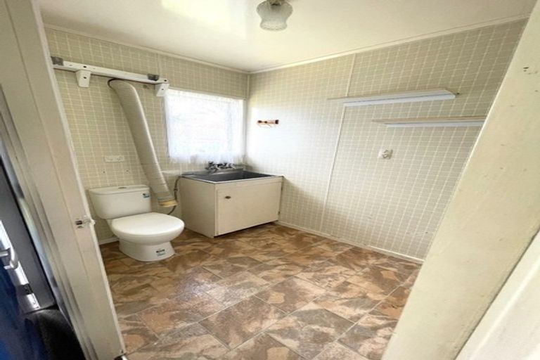 Photo of property in 22 Cherry Tree Place, Massey, Auckland, 0614