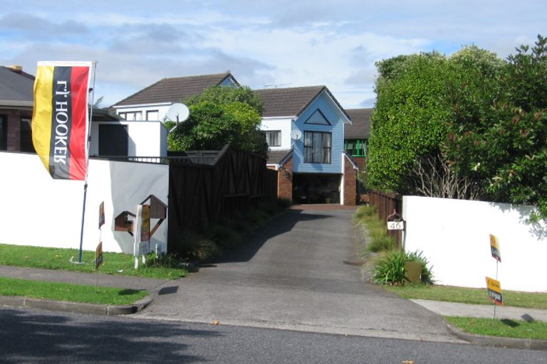 Photo of property in 2/44 Loloma Drive, Half Moon Bay, Auckland, 2012