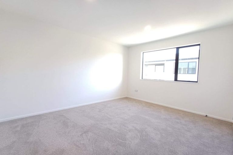 Photo of property in 345 East Coast Road, Mairangi Bay, Auckland, 0630