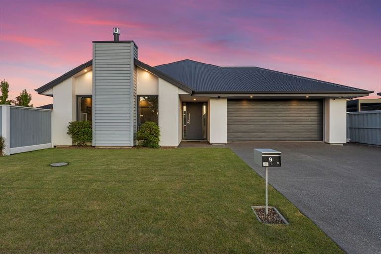 Photo of property in 9 Greenfield Mews, Rangiora, 7400
