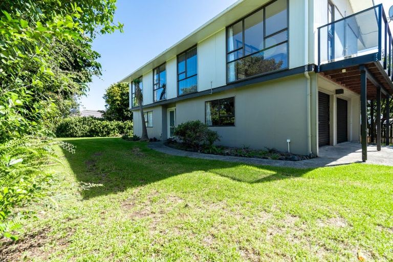 Photo of property in 1 Shearwater Street, One Tree Point, 0118