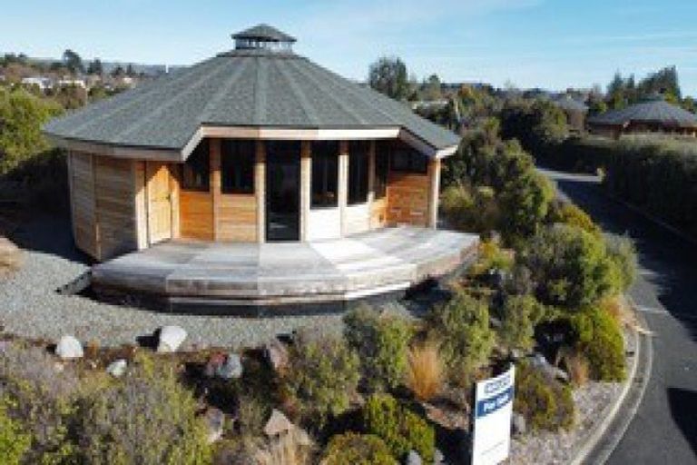 Photo of property in 1 Fern Lane, Ohakune, 4625