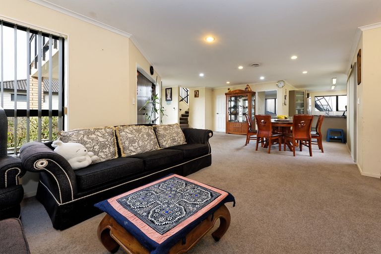 Photo of property in 40 Tiriwa Drive, Massey, Auckland, 0614