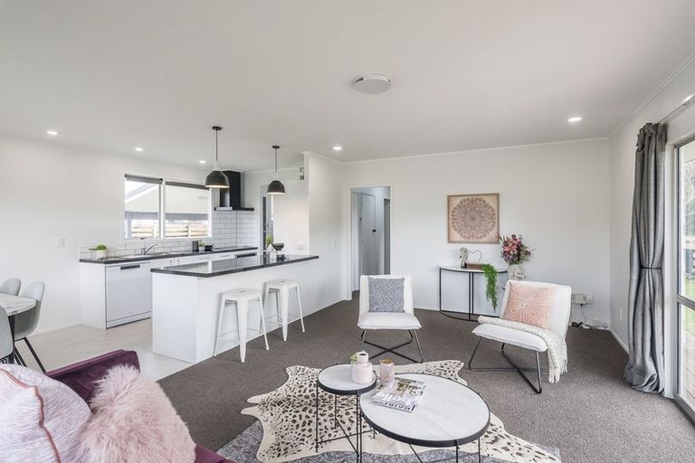 Photo of property in 14b Cypress Grove, Paraparaumu, 5032