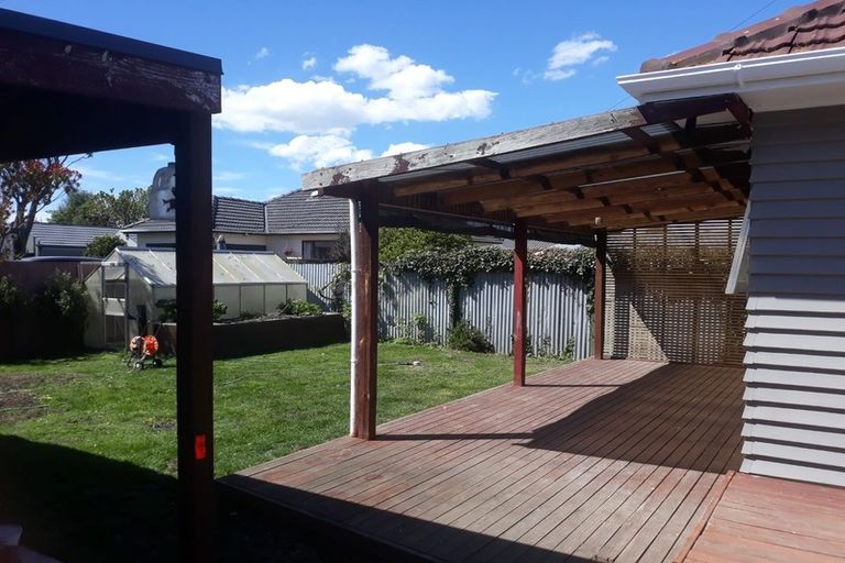 Photo of property in 76 Sylvan Street, Hillmorton, Christchurch, 8024