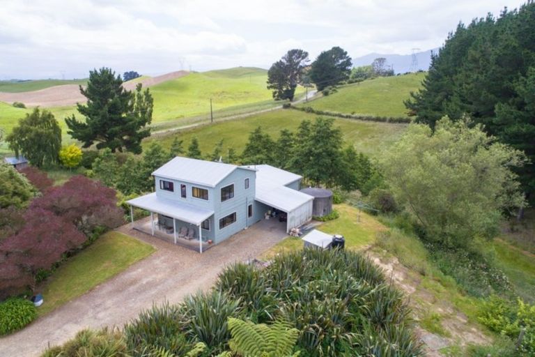 Photo of property in 484 Finnis Road, Pohangina, Feilding, 4775