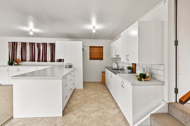 Photo of property in 2/16 Airfield Road, Takanini, 2112