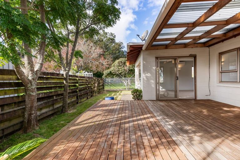 Photo of property in 2/146 Queen Street, Pukekohe, 2120