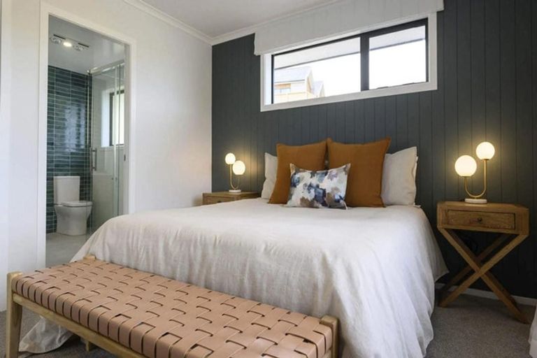 Photo of property in 114 Harbourside Drive, Karaka, Papakura, 2113