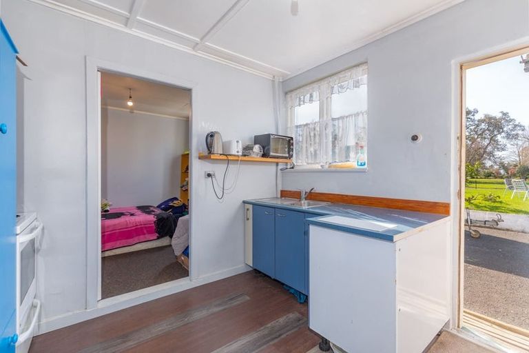 Photo of property in 122 Great South Road, Huntly, 3700