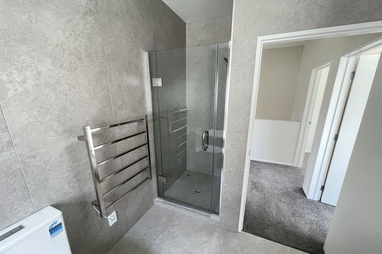 Photo of property in 133c Arran Road, Browns Bay, Auckland, 0630