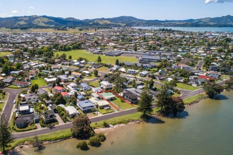 Photo of property in 43 Robinson Road, Whitianga, 3510