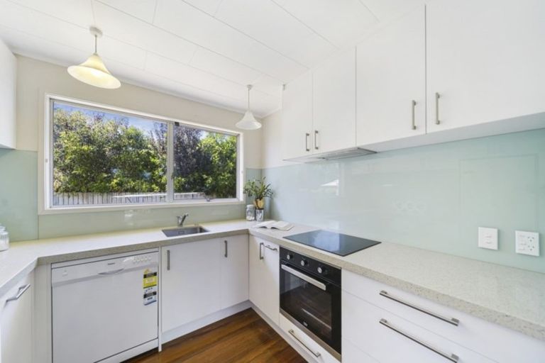 Photo of property in 4 Robert Allan Way, Pakuranga Heights, Auckland, 2010