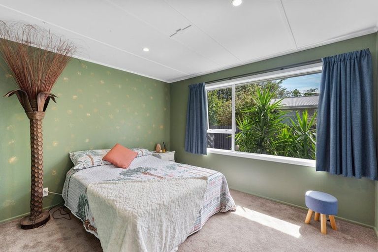 Photo of property in 51 Toru Road, Paraparaumu Beach, Paraparaumu, 5032