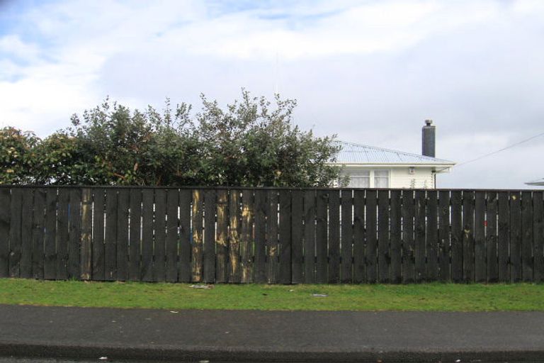 Photo of property in 600 Huia Street, Camberley, Hastings, 4120