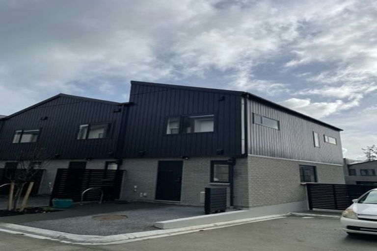 Photo of property in 27/28 Westgate Drive, Westgate, Auckland, 0614