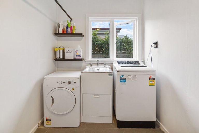 Photo of property in 11 Alexandra Street, Parkside, Timaru, 7910