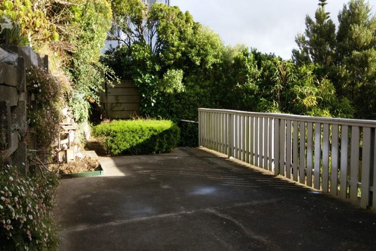 Photo of property in 54 Dominion Park Street, Johnsonville, Wellington, 6037