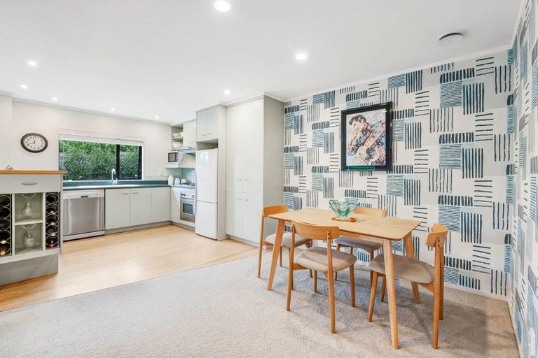 Photo of property in 20 Otanerua Road, Hatfields Beach, Orewa, 0931