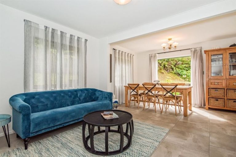 Photo of property in 286 Glenvar Road, Torbay, Auckland, 0630