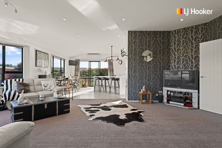 Photo of property in 17 Wavy Knowes Drive, Waldronville, Dunedin, 9018