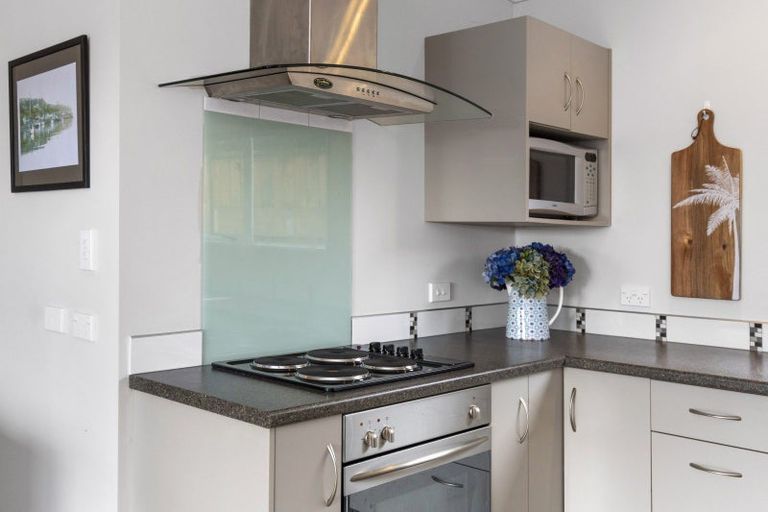 Photo of property in 32a Ruamoana Place, Omokoroa, 3114