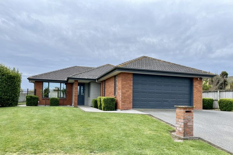 Photo of property in 1 Keats Place, Rolleston, 7614