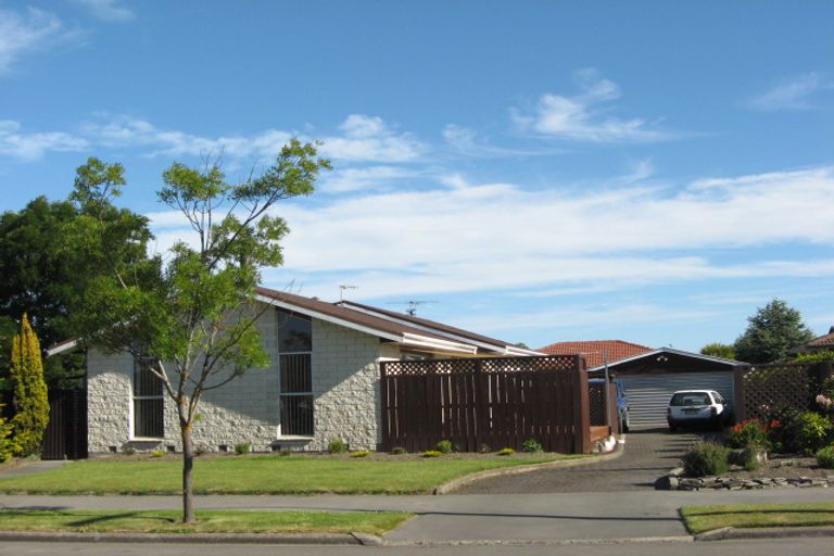Photo of property in 5 Lydbury Place, Parklands, Christchurch, 8083