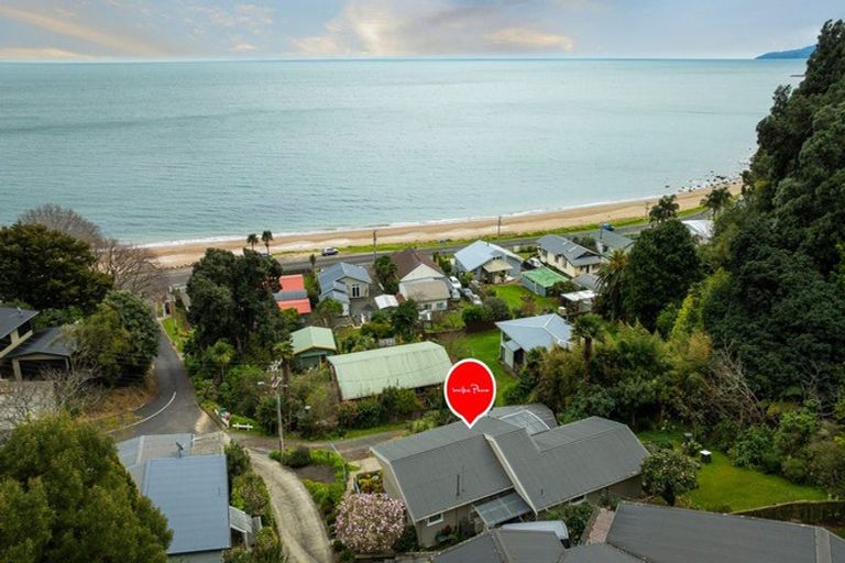 Photo of property in 5 Adams Road, Thornton Bay, Thames, 3575