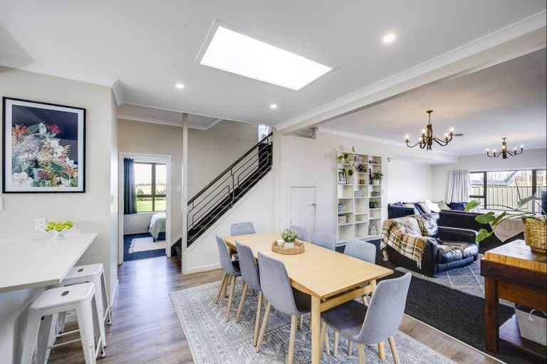 Photo of property in 61 Johns Road, Jervoistown, Napier, 4112