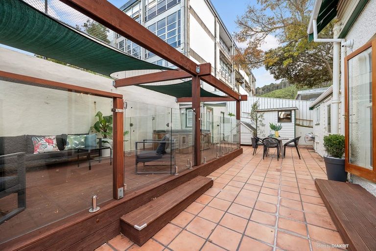 Photo of property in 25 Hawkestone Street, Thorndon, Wellington, 6011