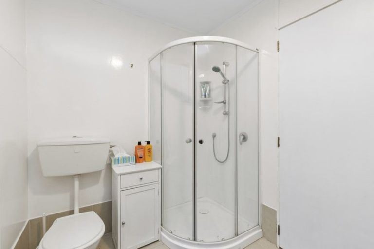 Photo of property in 184a George Street, Stokes Valley, Lower Hutt, 5019