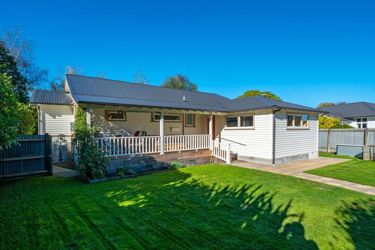 Photo of property in 104 Talbot Street, Geraldine, 7930