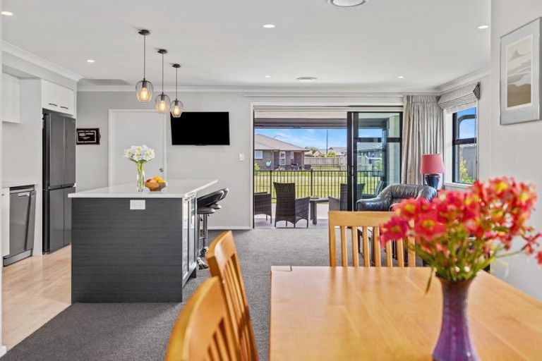 Photo of property in 11 Stevenson Drive, Papamoa, 3118