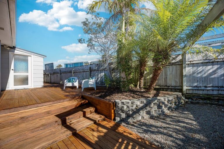 Photo of property in 21 Snells Beach Road, Snells Beach, 0920