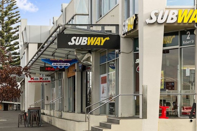 Photo of property in 28 Robert Street, Otatara, Invercargill, 9879