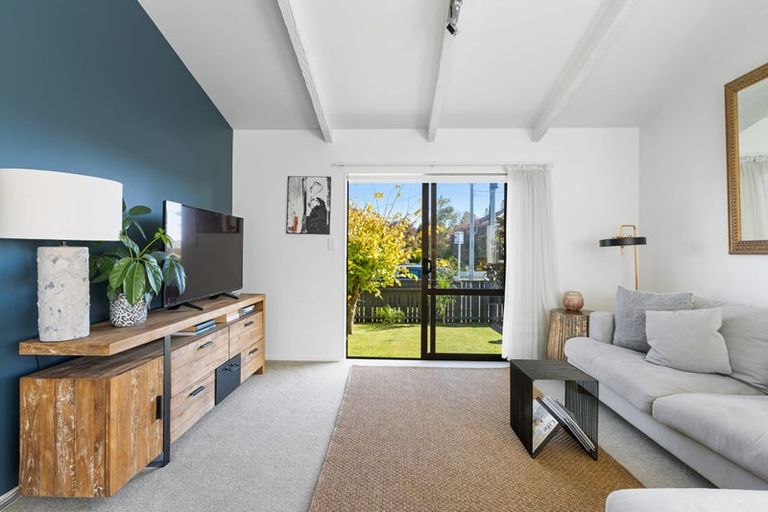 Photo of property in 1/41 Fulford Street, New Plymouth, 4310