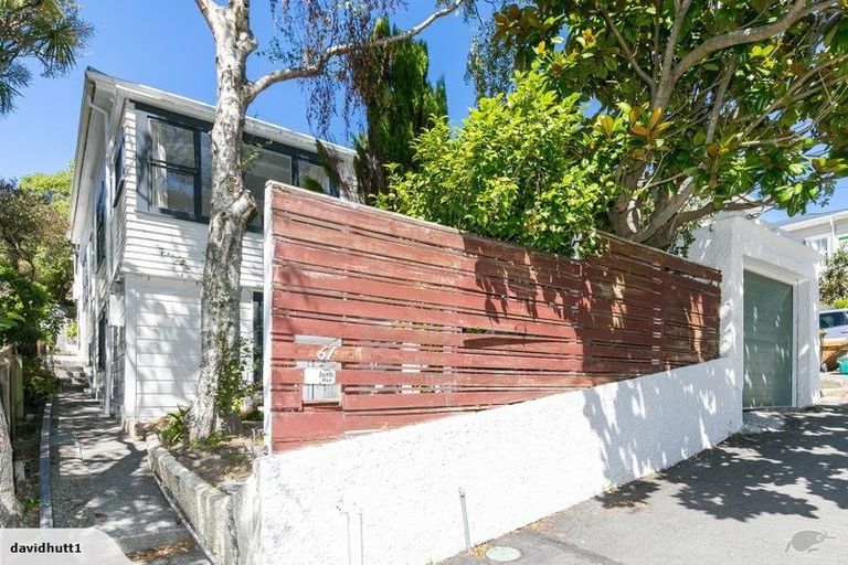 Photo of property in 61 Rolleston Street, Mount Cook, Wellington, 6021