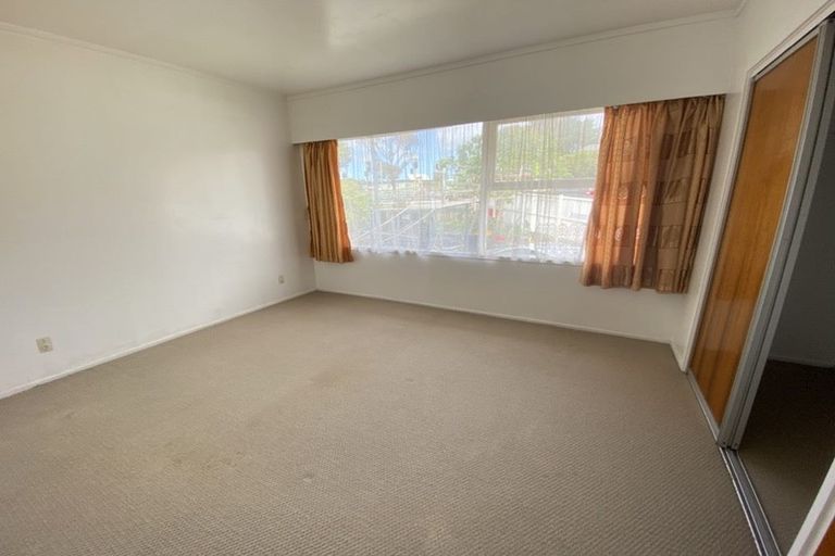Photo of property in 1 Glenmore Road, Pakuranga Heights, Auckland, 2010