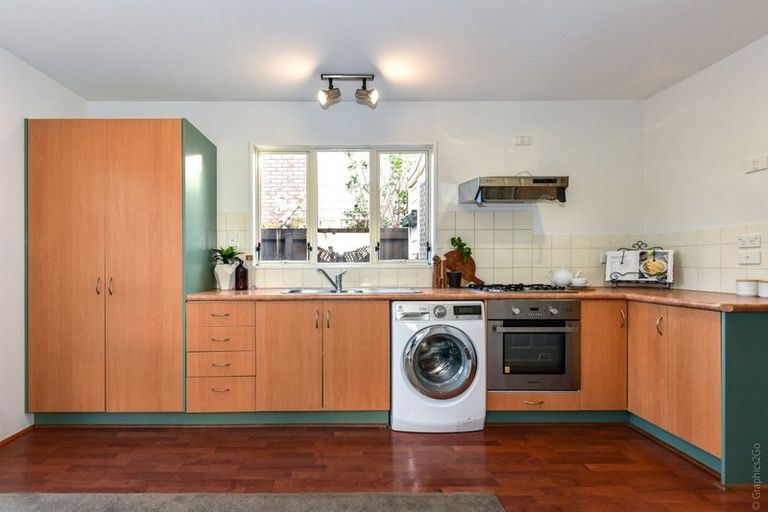 Photo of property in 15b Maronan Street, Woolston, Christchurch, 8023