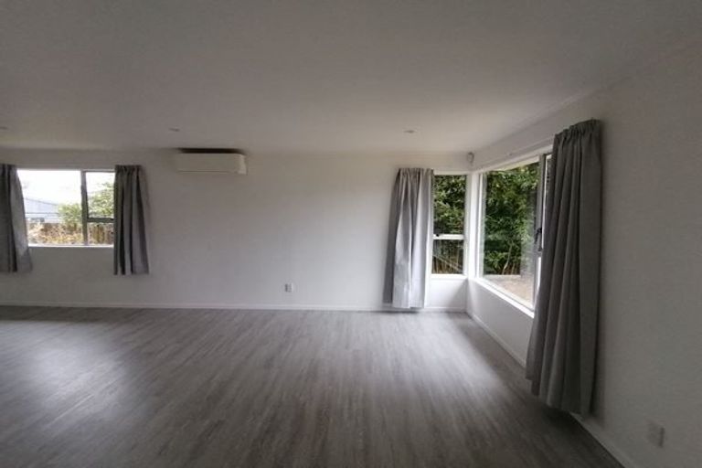 Photo of property in 2/7 Ririno Place, Manurewa, Auckland, 2102