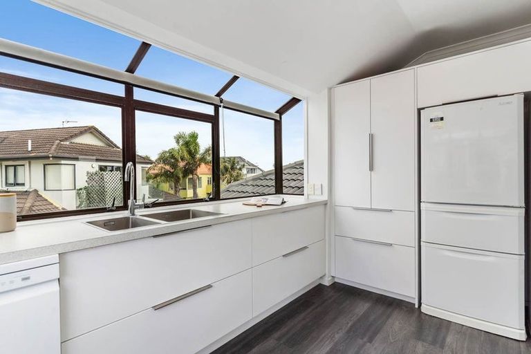 Photo of property in 1/19 Waller Avenue, Bucklands Beach, Auckland, 2012