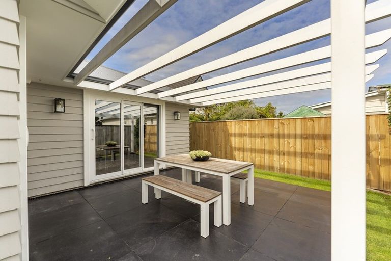 Photo of property in 742 Main Street, Palmerston North, 4414