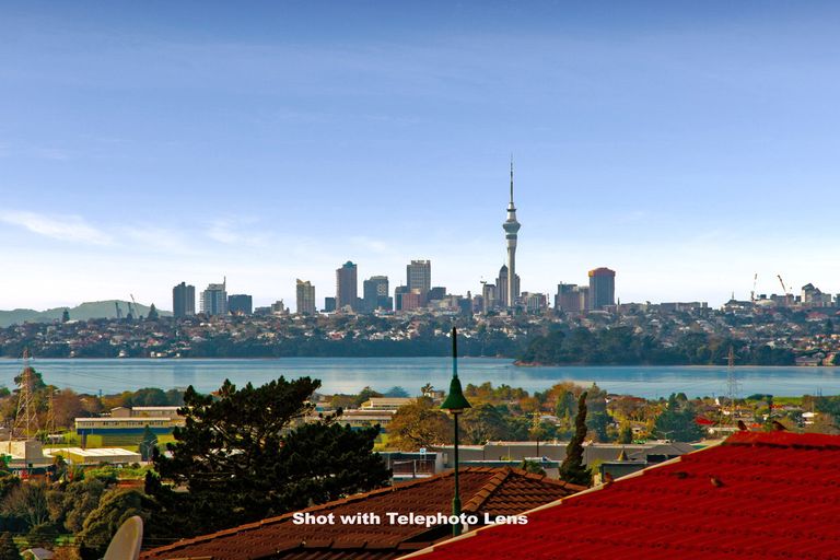 Photo of property in 40 Tiriwa Drive, Massey, Auckland, 0614