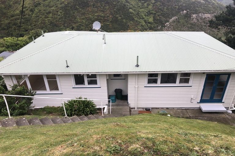 Photo of property in 29 Kitchener Terrace, Johnsonville, Wellington, 6037