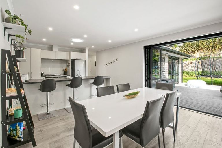 Photo of property in 1185f South Road, Oakura, 4314