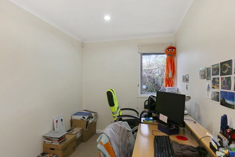 Photo of property in 3/27 The Rigi, Northland, Wellington, 6012