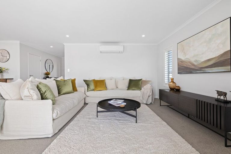 Photo of property in 2 Syme Rise, Patumahoe, 2679