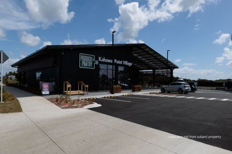 Photo of property in 65 Tahuna Minhinnick Drive, Glenbrook, 2681