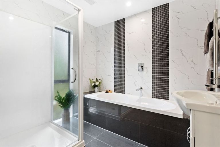 Photo of property in 4 Metcalfe Road, Ranui, Auckland, 0612